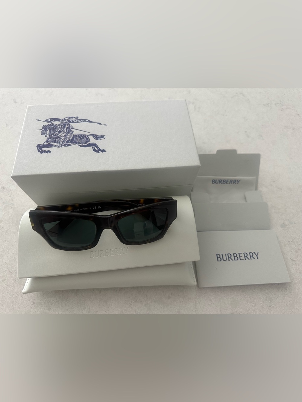 NWT Burberry Sunglasses with White Branded Case, cleaning cloth and box